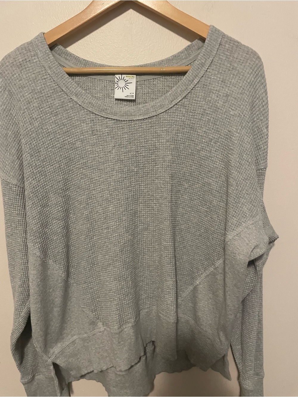 OFFLINE by aerie WOW! Light Gray Waffle Knit Pullover Henley shirt size S